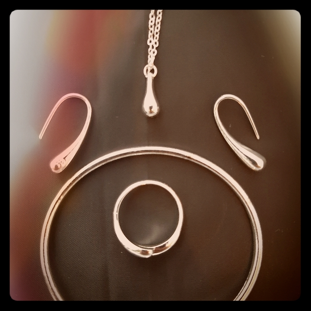 4 piece set